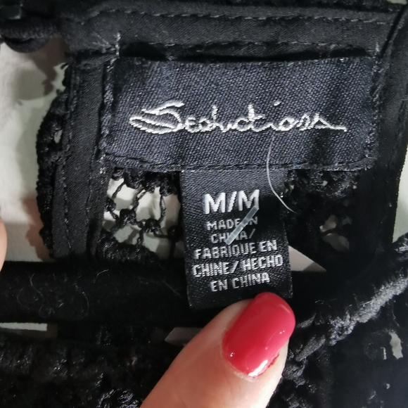 Elegant Black Party Dress - Picture 3 of 7